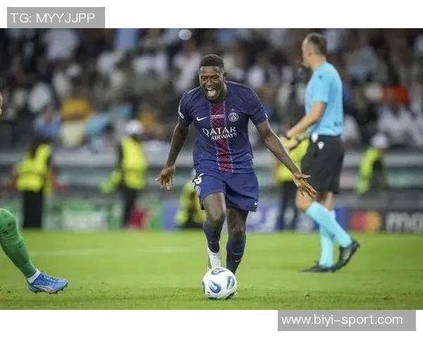 努诺门德斯任意球惊艳全场法甲官方称其为世界最佳左后卫