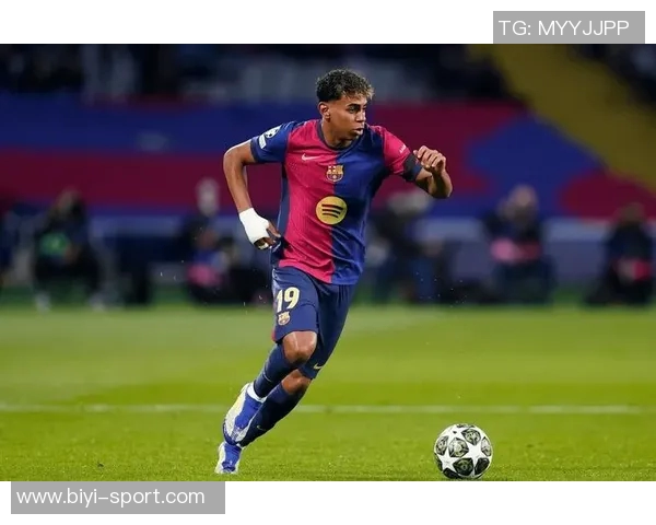 巴萨关注本菲卡19岁后卫奥利维拉德科与经纪人深入洽谈