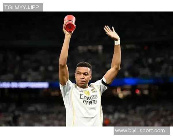 姆巴佩荣膺九月最佳奖杯再破门分享伯纳乌之夜的美妙时刻