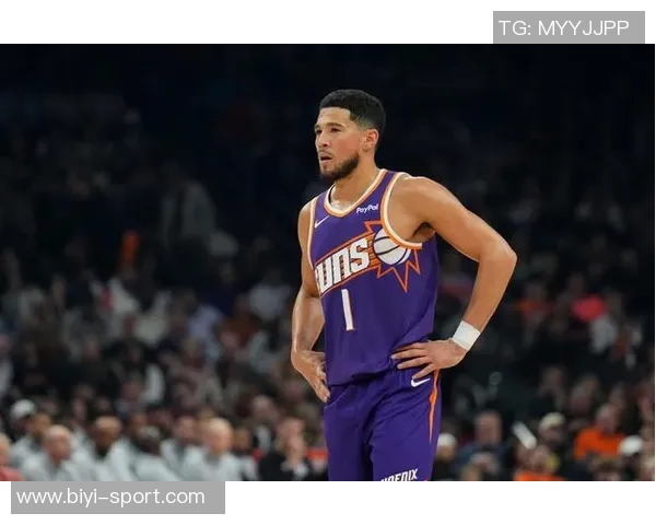 布克上半场表现全面贡献13分5篮板4助攻2抢断次节火力全开再添10分 布克上半场表现全面贡献13分5篮板4助攻2抢断次节火力全开再添10分